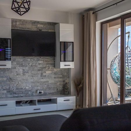 Holidays Vibes Apart Mamaia Nord Navodari Bagian luar foto