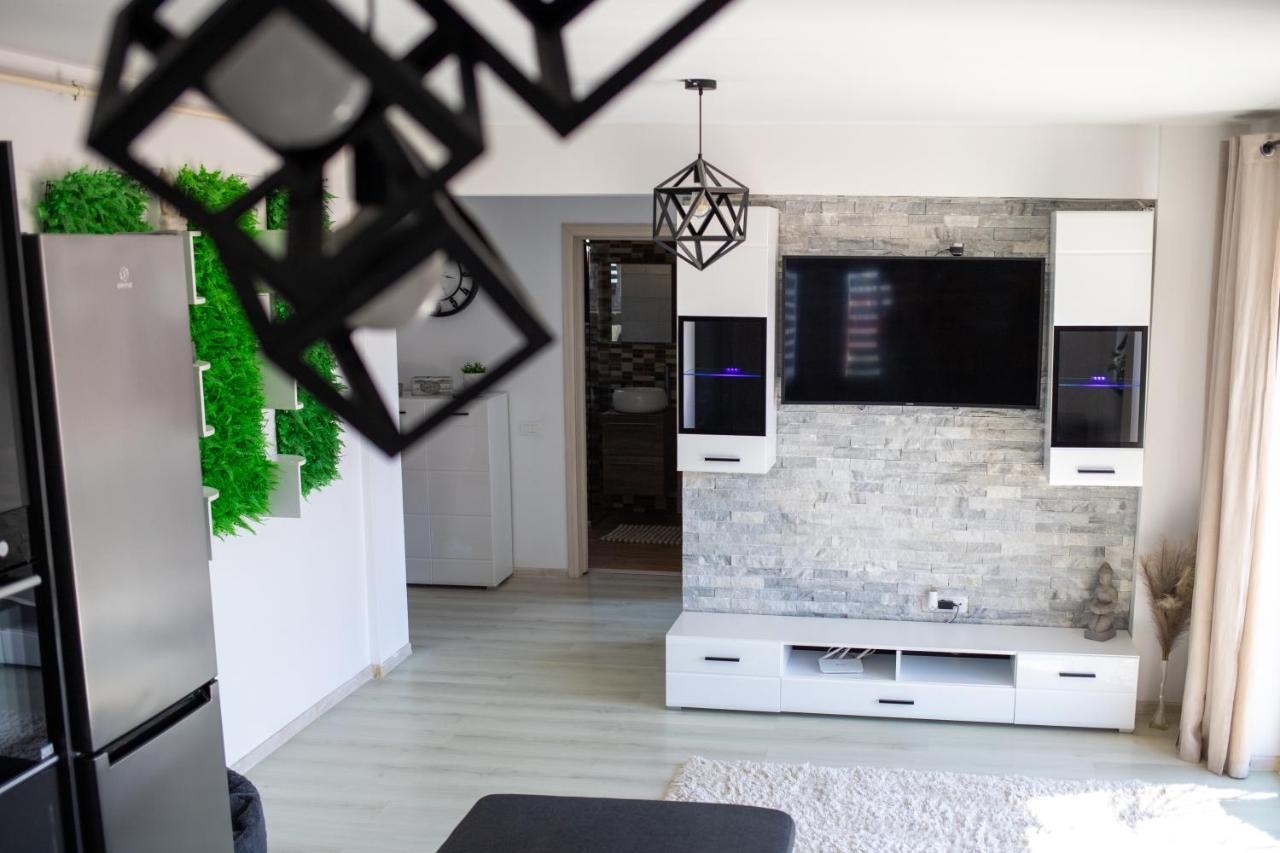 Holidays Vibes Apart Mamaia Nord Navodari Bagian luar foto
