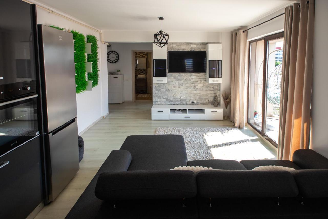Holidays Vibes Apart Mamaia Nord Navodari Bagian luar foto