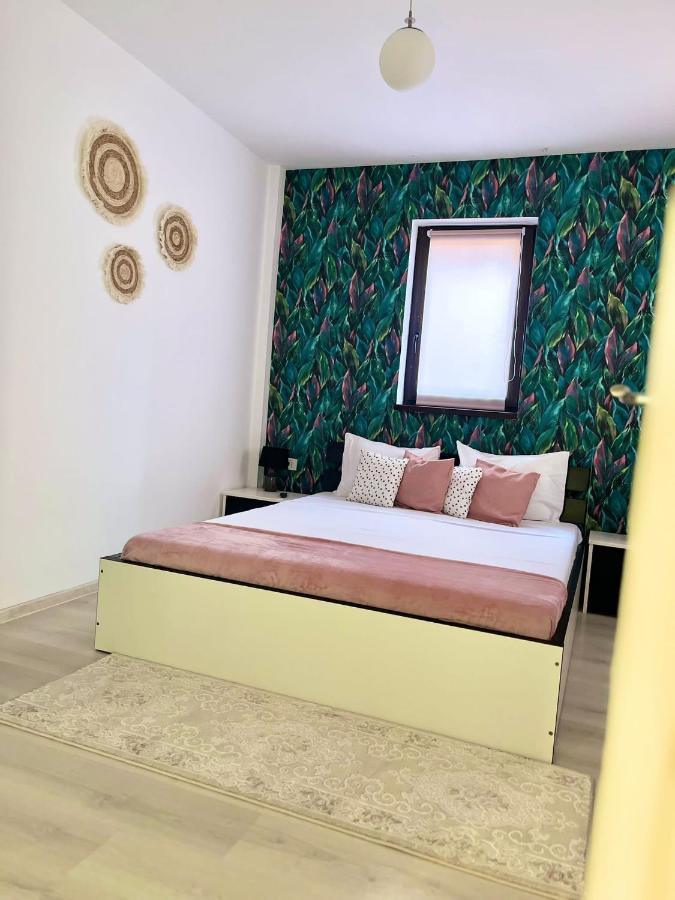 Holidays Vibes Apart Mamaia Nord Navodari Bagian luar foto